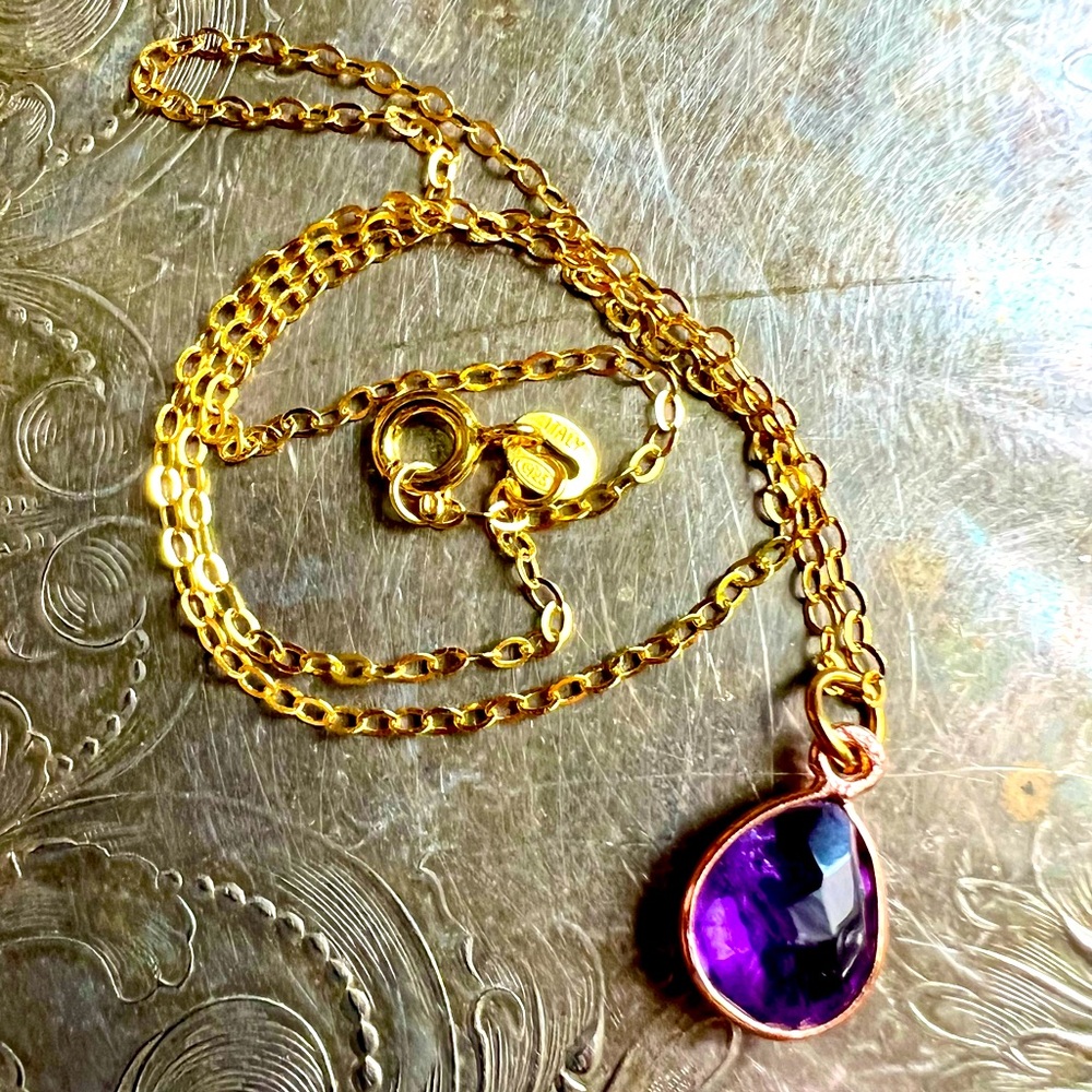 Small Amethyst Gold Choker Necklace – A Touch of Divine Connection